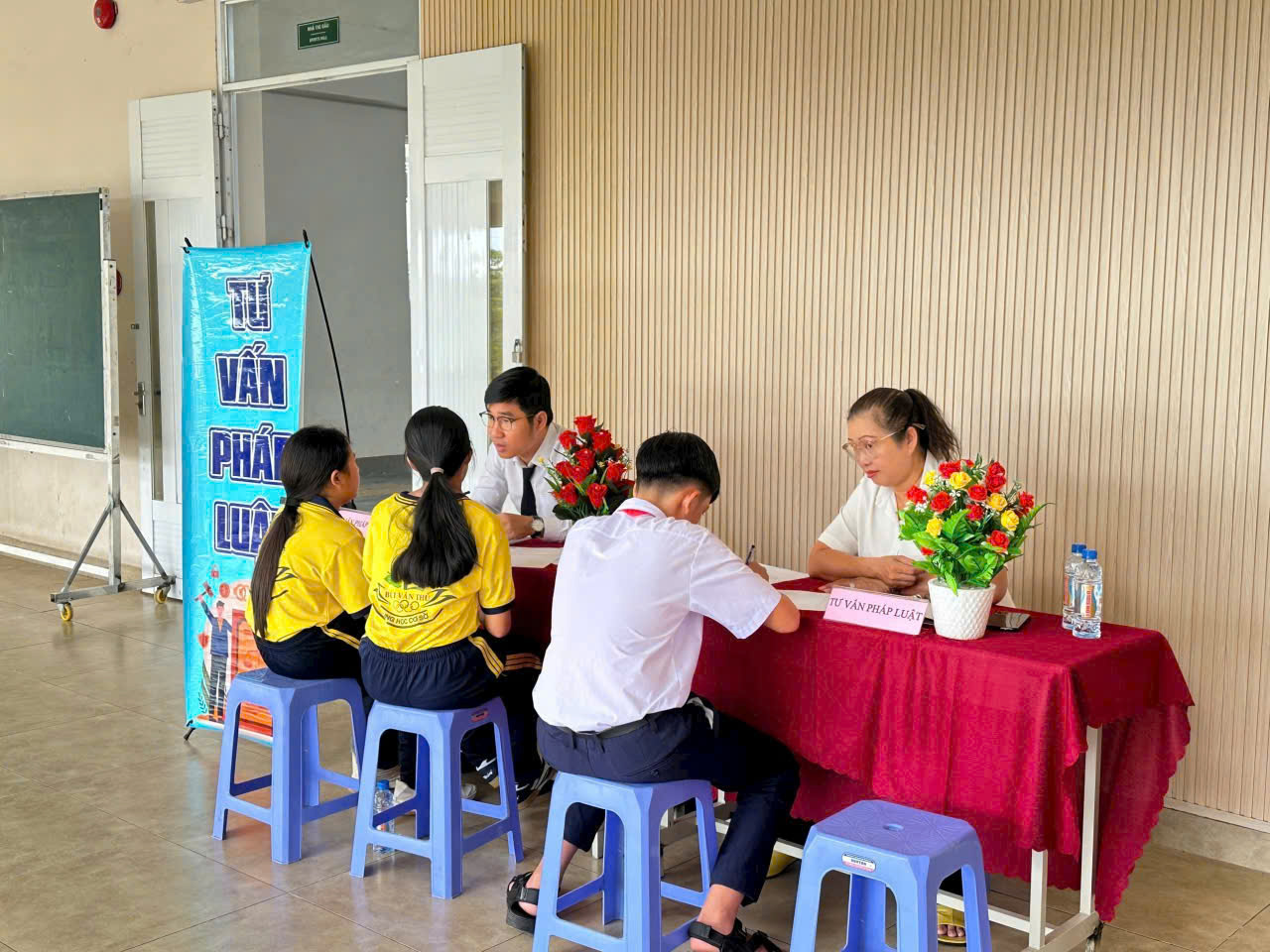 Cách chuẩn bị hồ sơ khi làm việc với luật sư dân sự